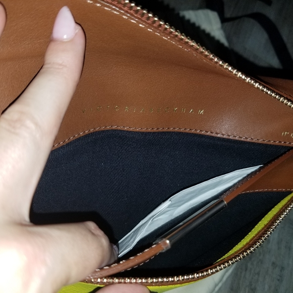 *item sold elsewhere* Victoria Beckham clutch - Picture 6 of 7